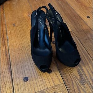 Sexy, Classy Elegance Black Designer Heel